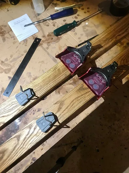 Voile HD Mountaineer binding on solid wood skis