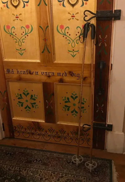 Rosemaling on door, rosemaled door