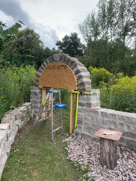 Building a stone arch
